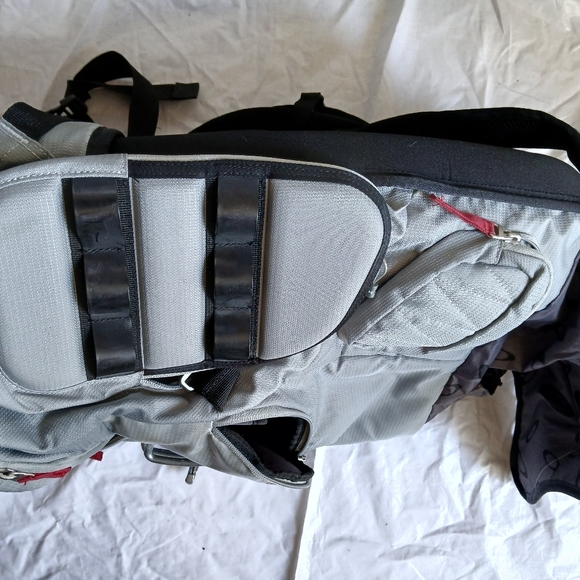 Oakley Tactical bag - Picture 4 of 5